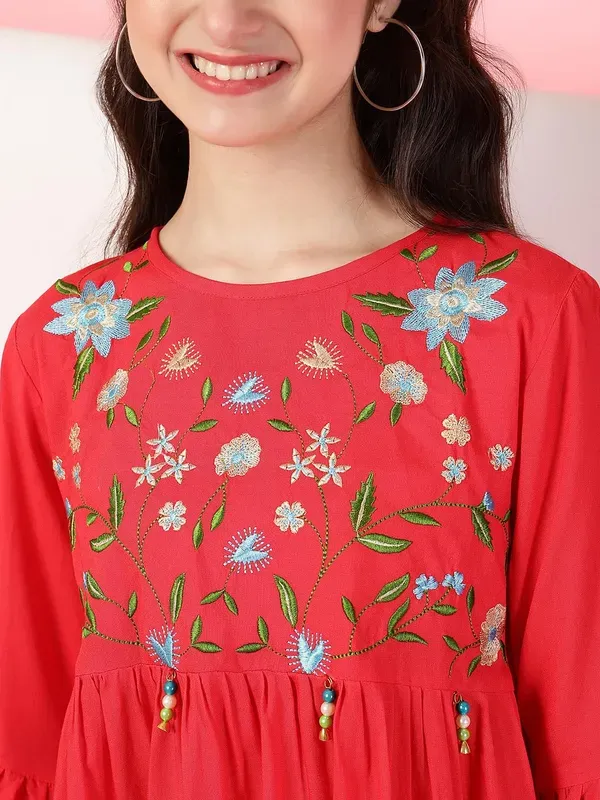 Red_Rayon_Floral_Embroidery_Round_Neck_Casual_Top_For_Girls