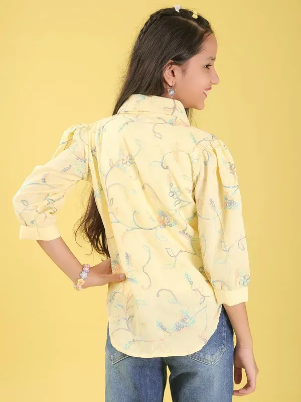 Yellow_Cotton_Blend_Floral_Embroidered_Top_With_Half_Sleeves_T-Shirt_For_Girls