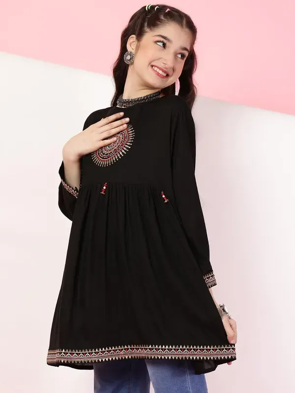 Black_Rayon_Floral_Embroidery_Regular_Fit_Tie_Up_Neck_Casual_Top_For_Girls