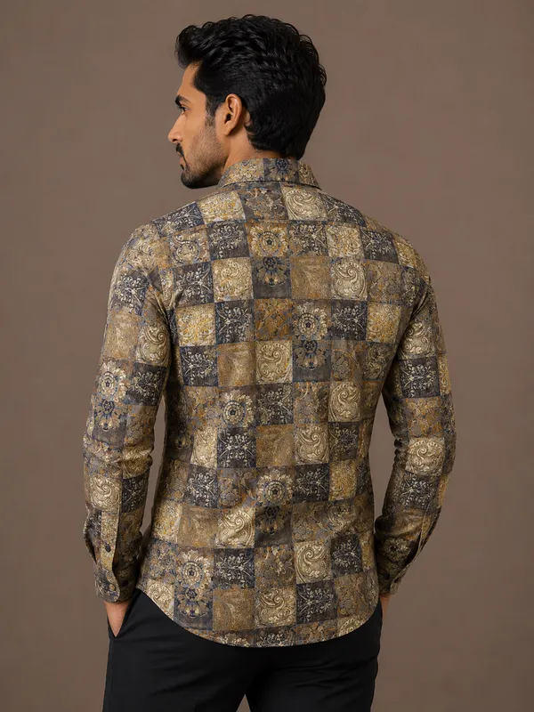 Multicolor_Printed_Regular_Fit_Shirt_For_Men