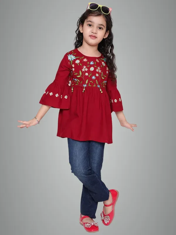 Maroon_Rayon_Floral_Embroidery_Round_Neck_Casual_Top_For_Girls