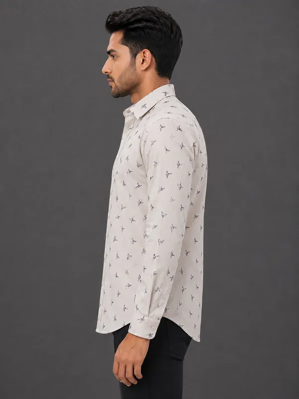 Italian_shirting_Off_White_Printed_Full_Sleeve_Shirt_for_Men