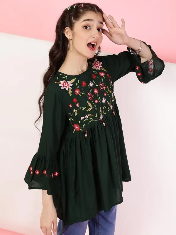 Green_Rayon_Floral_Embroidery_Round_Neck_Casual_Top_For_Girls
