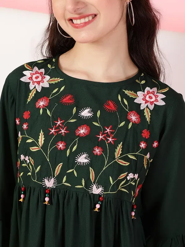 Green_Rayon_Floral_Embroidery_Round_Neck_Casual_Top_For_Girls