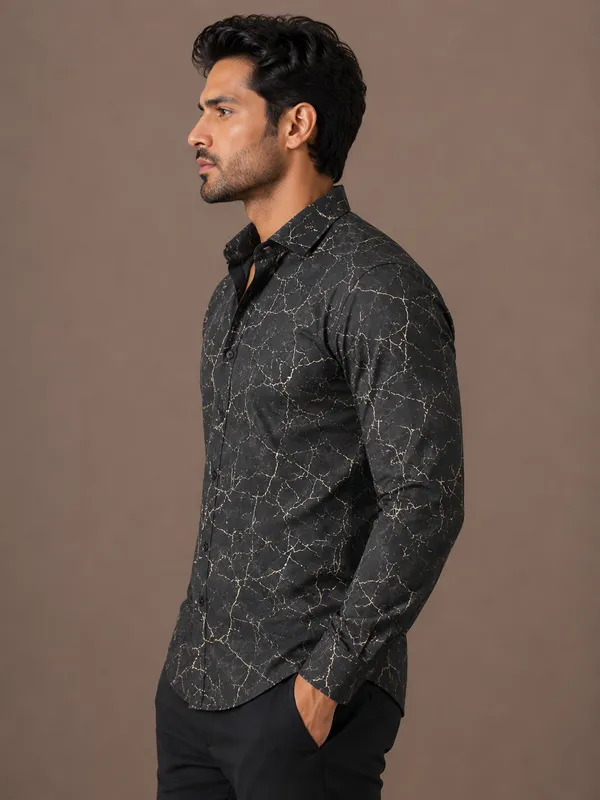 Black_Printed_Full_Sleeve_Shirt_for_Men