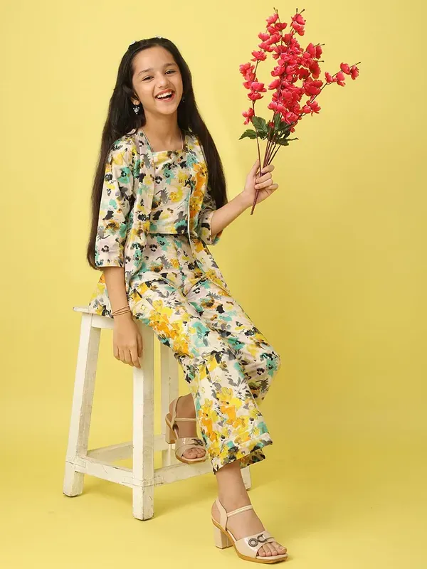 Multicolor_Floral_Printed_Stylish_Blazer_Crop_Top_And_Flared_Pants_Co-Ord_Set_For_Girls