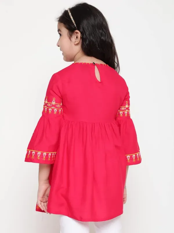 Rani_Rayon_Floral_Embroidery_Round_Neck_Casual_Top_For_Girls