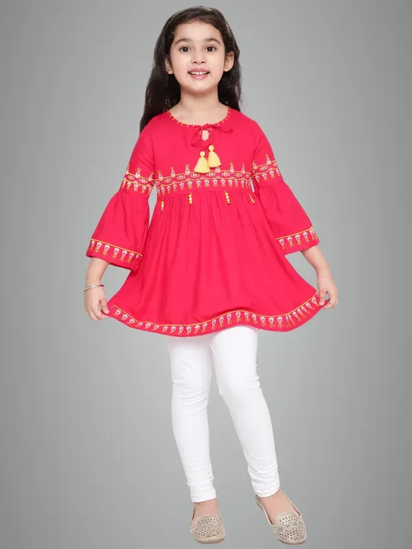 Rani_Rayon_Floral_Embroidery_Round_Neck_Casual_Top_For_Girls