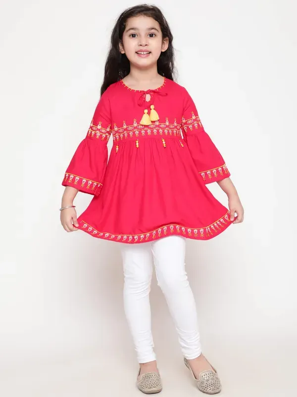 Rani_Rayon_Floral_Embroidery_Round_Neck_Casual_Top_For_Girls