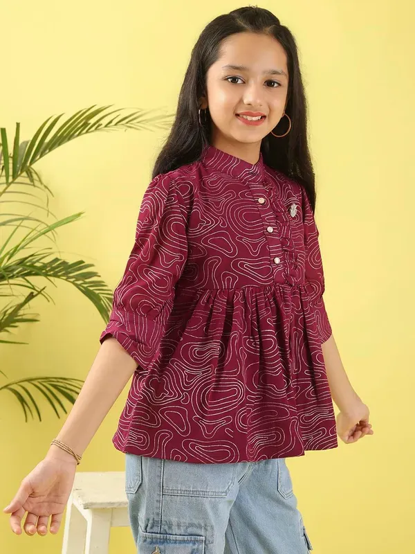 Wine_Stylish_Foil_Print_Georgette_Top_With_Applique_Design_Top_For_Girls