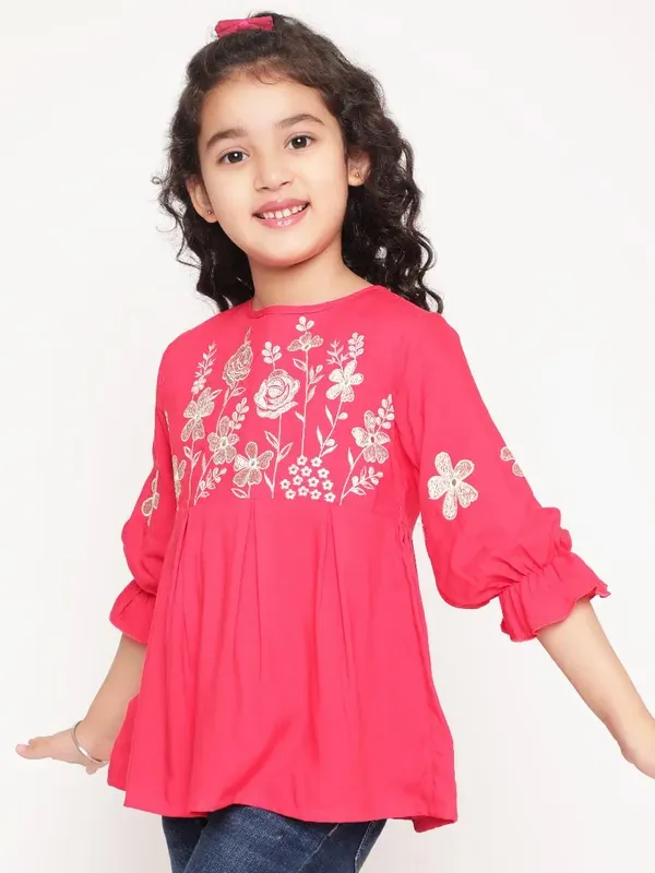 Red_Embroidered_Regular_Fit_Round_Neck_Casual_Top_For_Girls