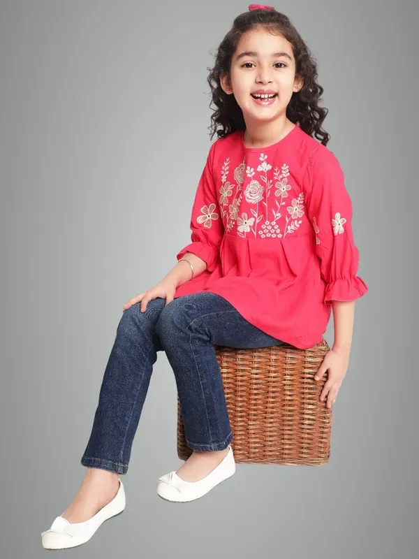 Red_Embroidered_Regular_Fit_Round_Neck_Casual_Top_For_Girls