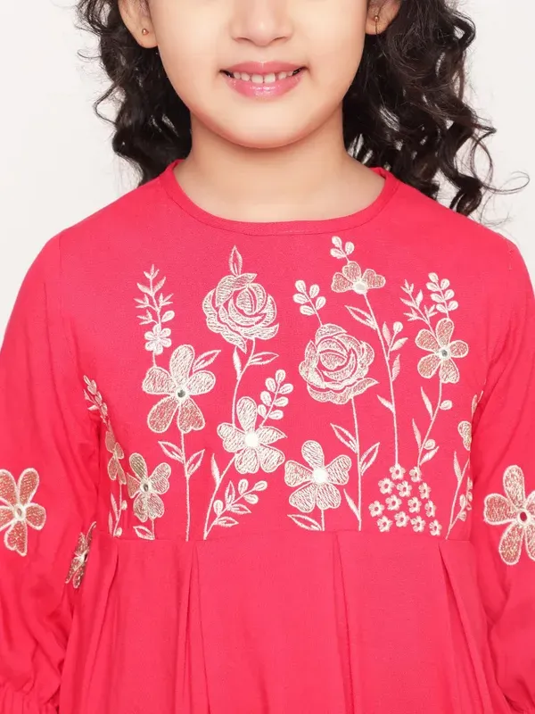 Red_Embroidered_Regular_Fit_Round_Neck_Casual_Top_For_Girls