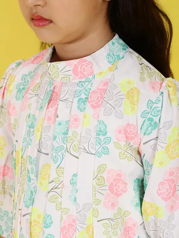 Multicolor_Floral_Printed_Regular_Fit_Pleated_High_Neck_Casual_Top_For_Girls