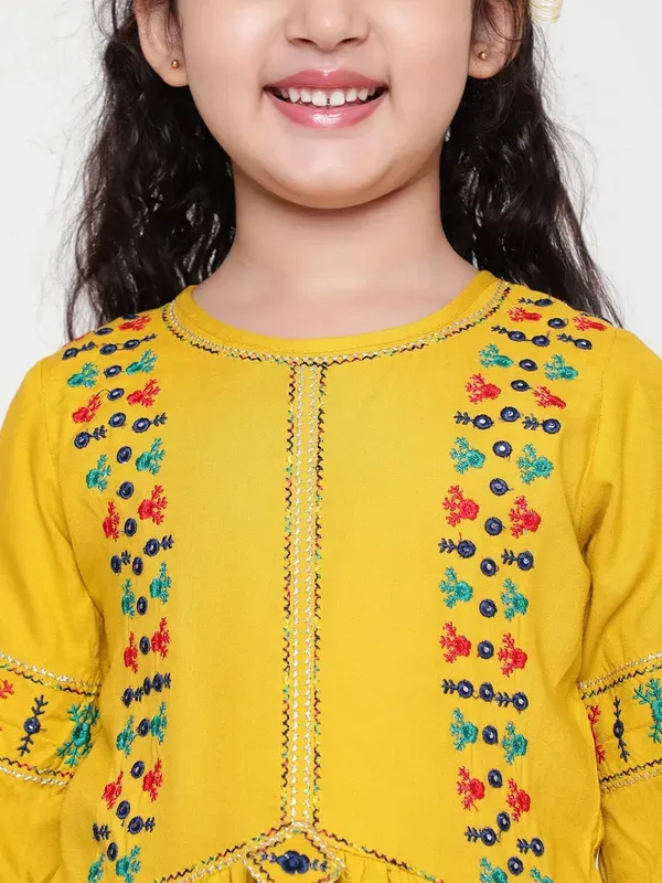 Mustard_Rayon_Floral_Embroidery_Round_Neck_Casual_Top_For_Girls