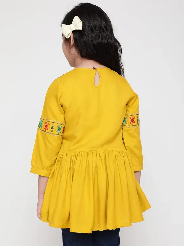 Mustard_Rayon_Floral_Embroidery_Round_Neck_Casual_Top_For_Girls