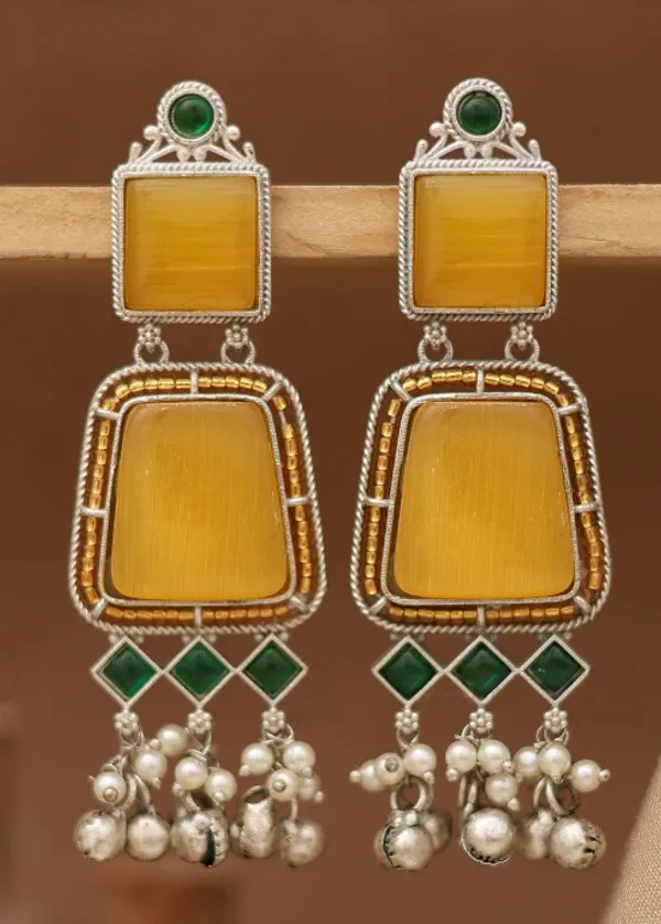 Green_And_Yellow_Stone_Chandelier_Earrings_For_Women