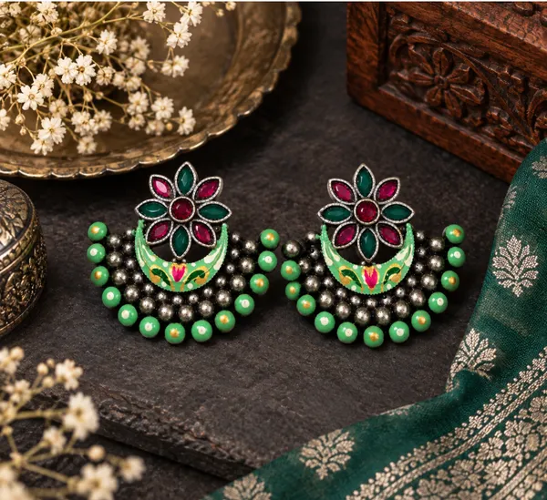 Hand-Painted_Oxidized_Green_&_Magenta_Chaand_Bali