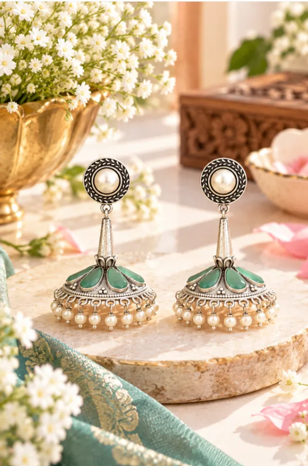 Silver_Look-Alike_Jhumka_Earrings