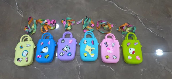 Multicolor_Silicone_Charm_Handbag_for_Kids