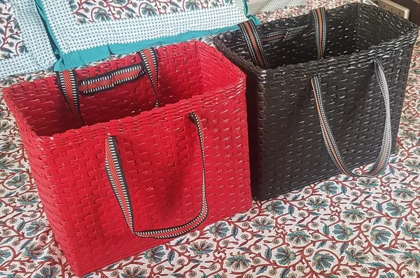 Sonas_Creation_Paperus,_Set_of_Large_Red_&_Brown_Lunch_Bags,_Picnic_Baskets,_Tiffin_Baskets,_Handbags,_Eco-Friendly,_Handmade_of_Paper_Ropes_Size_in_Inch_H_11_X_L_14_X_B7