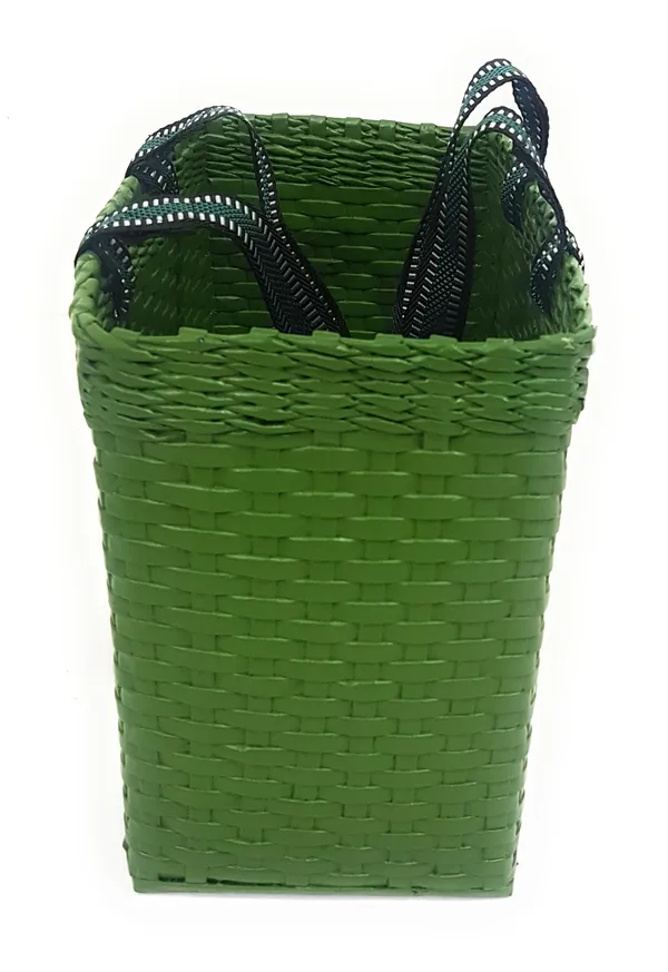 Sonas_Creation,_Green,_Large,_Lunch_Bag,_Picnic_Basket,_Handmade,_of_Paper_Ropes
