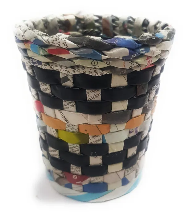 Sonas_Creation_Paperus,_Pen_Stand,_Pencil_Holder,_Pen_Holder,_Makeup_Brushes,_5_Inch_or_13_CMs_in_Height,_4.5_Inch_or_11_CMs_Opening_at_Top,_Eco-friendly,_Handmade,_of_Paper_Ropes