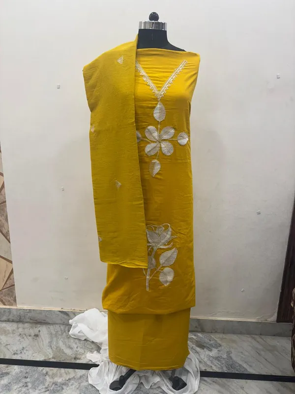 SALWAR_SUIT_WITH_EMBROIDERY_WORK_(FABRIC)
