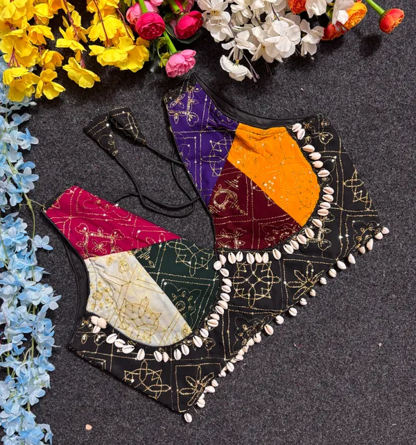 Multicolour_Embroidered_Shell_Embellished_Face_Masks_Set