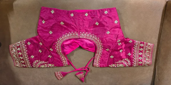 Magenta_Embroidered_Ethnic_Blouse_for_Women