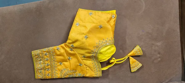 Yellow_Embroidered_Ethnic_Blouse_for_Women