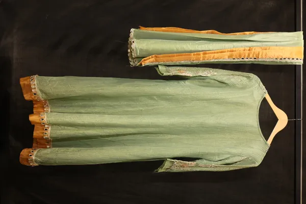 Green_Tissue_Cambric_Ethnic_Sharara_Set_For_Women