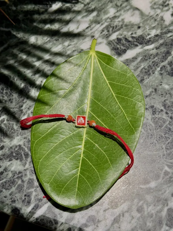 Red_Black_925_Silver_Thread_Decorative_Rakhi_For_Men
