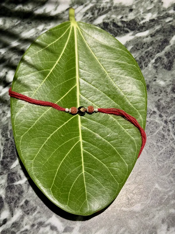 Red_Thread_925_Silver_Beaded_Rakhi_For_Men
