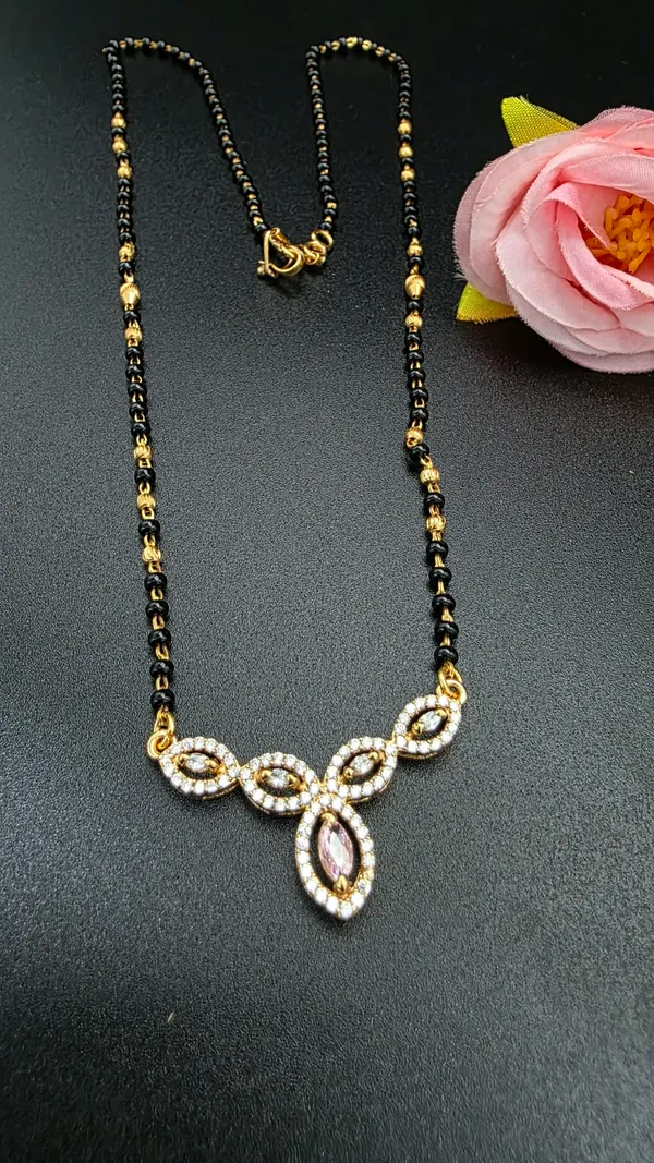 Tradition_meets_modern_art_with_this_double-strand_statement.