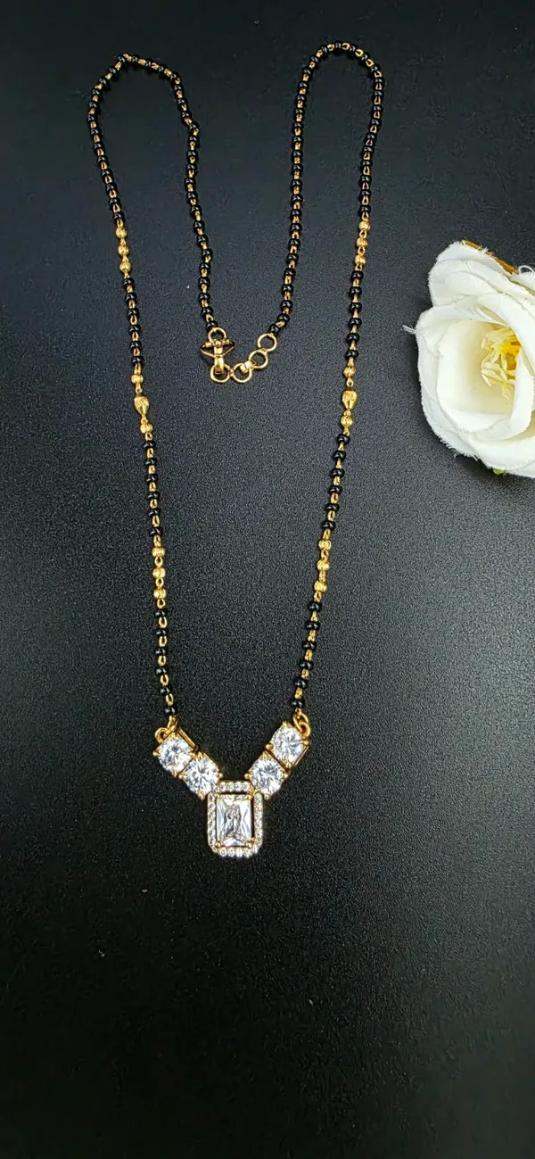 Three_times_the_charm:_Heart,_Square,_and_Teardrop_brilliance