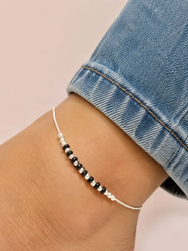 Silver_Black_Beaded_Chain_925_Silver_Anklet_For_Women