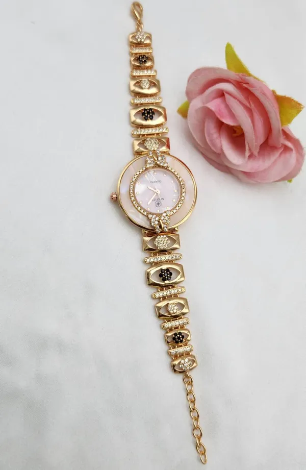 A_little_sparkle_on_your_wrist,_a_lot_of_confidence_in_your_style!