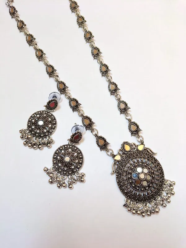 Noor-e-Multan_Oxidised_Multicolor_Necklace_&_Earrings_Set