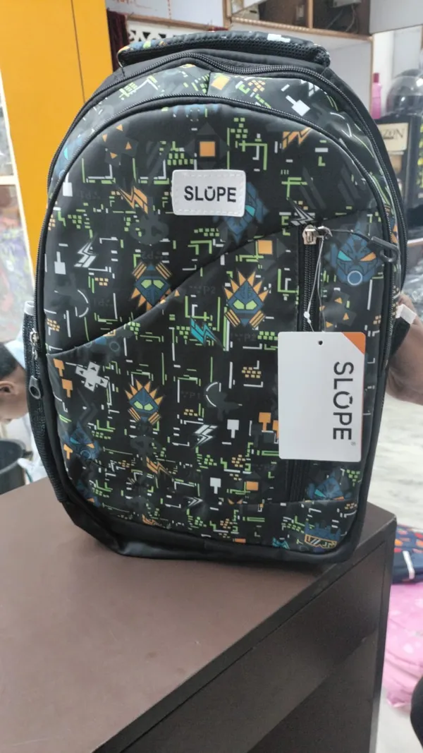 SLOPE_Geometric_Print_Backpack