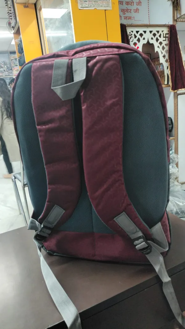 Maroon_Black_Slope_Backpack