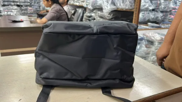 Black_Slope_Multi-Compartment_Backpack_for_Unisex