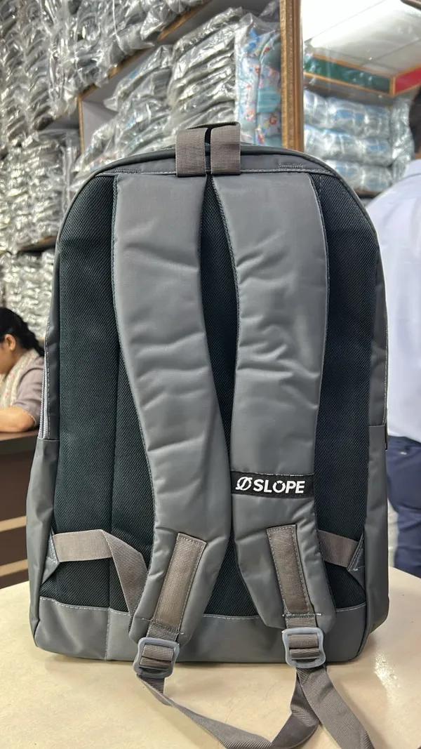 Slope_Grey_Backpack