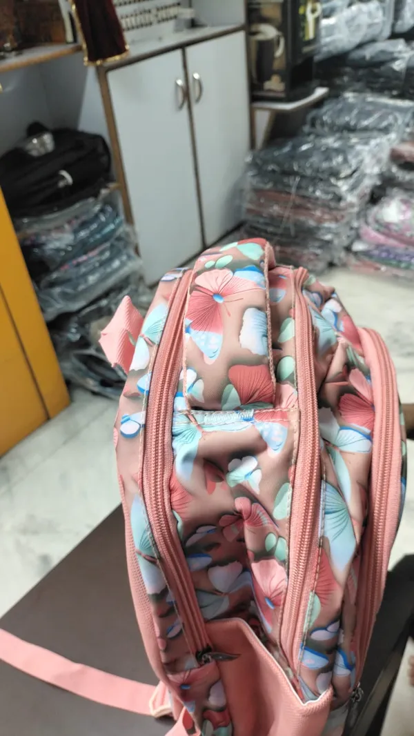Pink_Floral_Printed_Multi_Compartment_Backpack