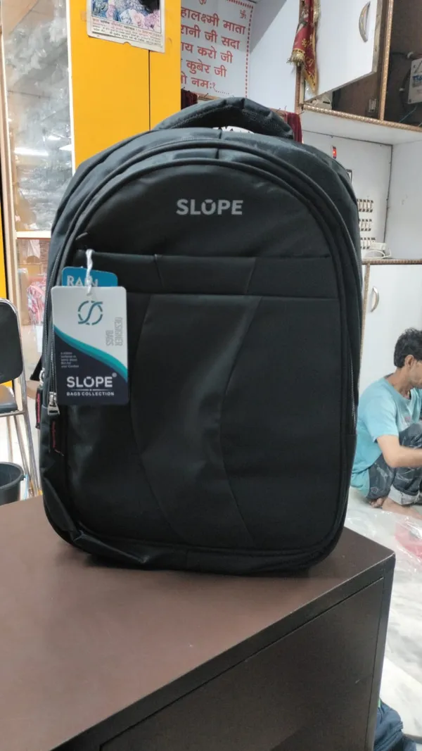 Slope_Black_Multi-Compartment_Backpack