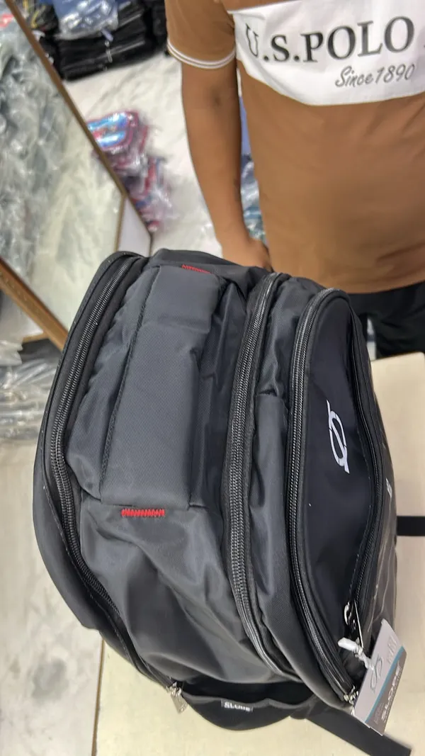 Black_Slope_Multi-Compartment_Backpack_for_Unisex