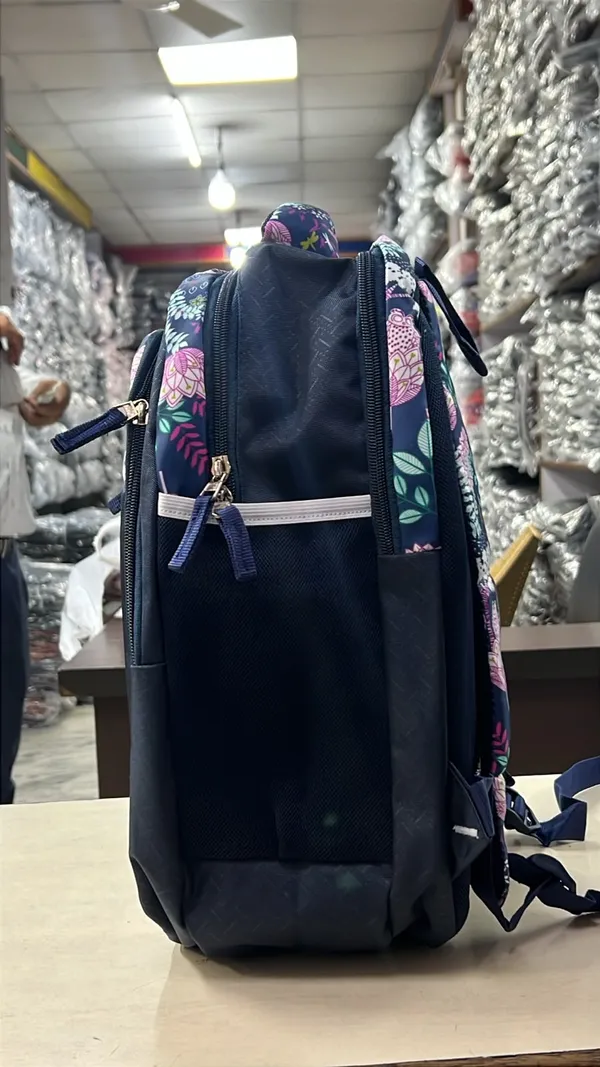 Slope_Navy_Floral_Print_Backpack