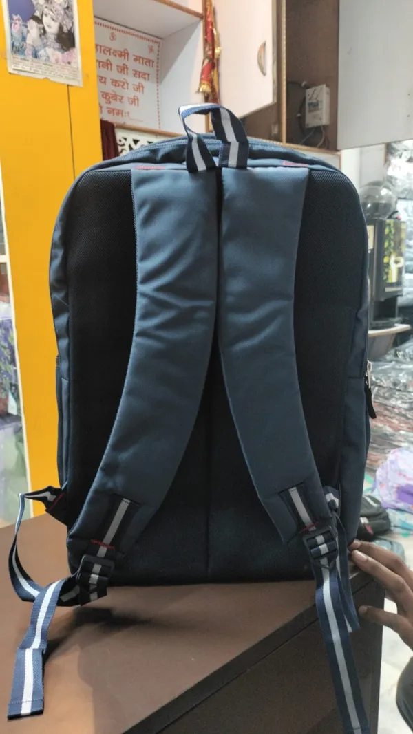 Black_Slope_Casual_Backpack