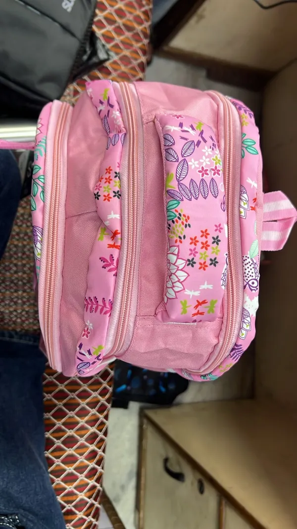 Pink_Floral_Print_Multi_Compartment_Backpack