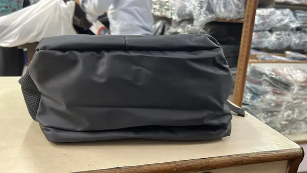 Black_Slope_Multi-Compartment_Backpack